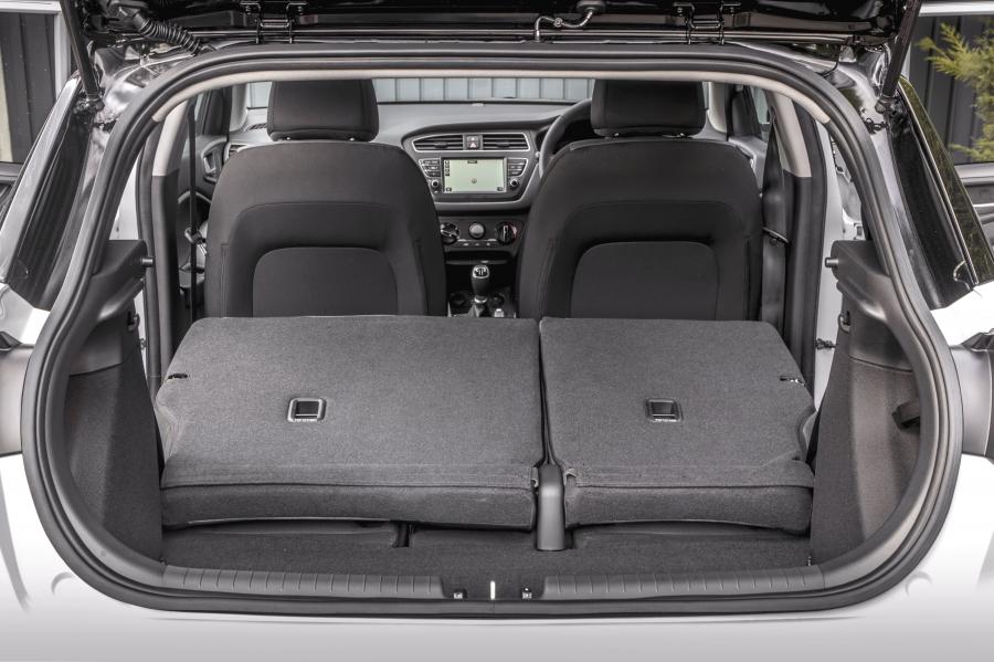 Багажник Hyundai i20 Play (IB) 2019 года  (UK) (фото 17 из 42)